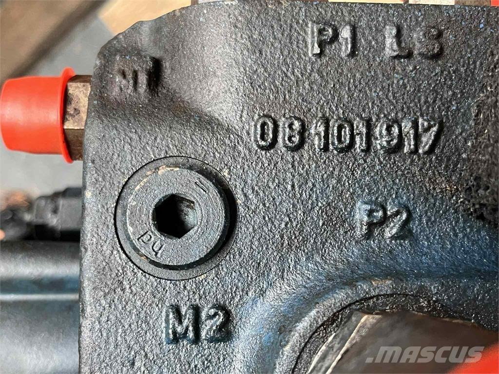 CASE 695SR hovedventil Hidravlika