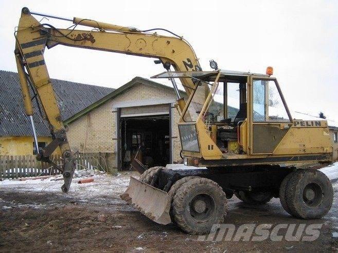 CAT 212 til ophug Bagri goseničarji