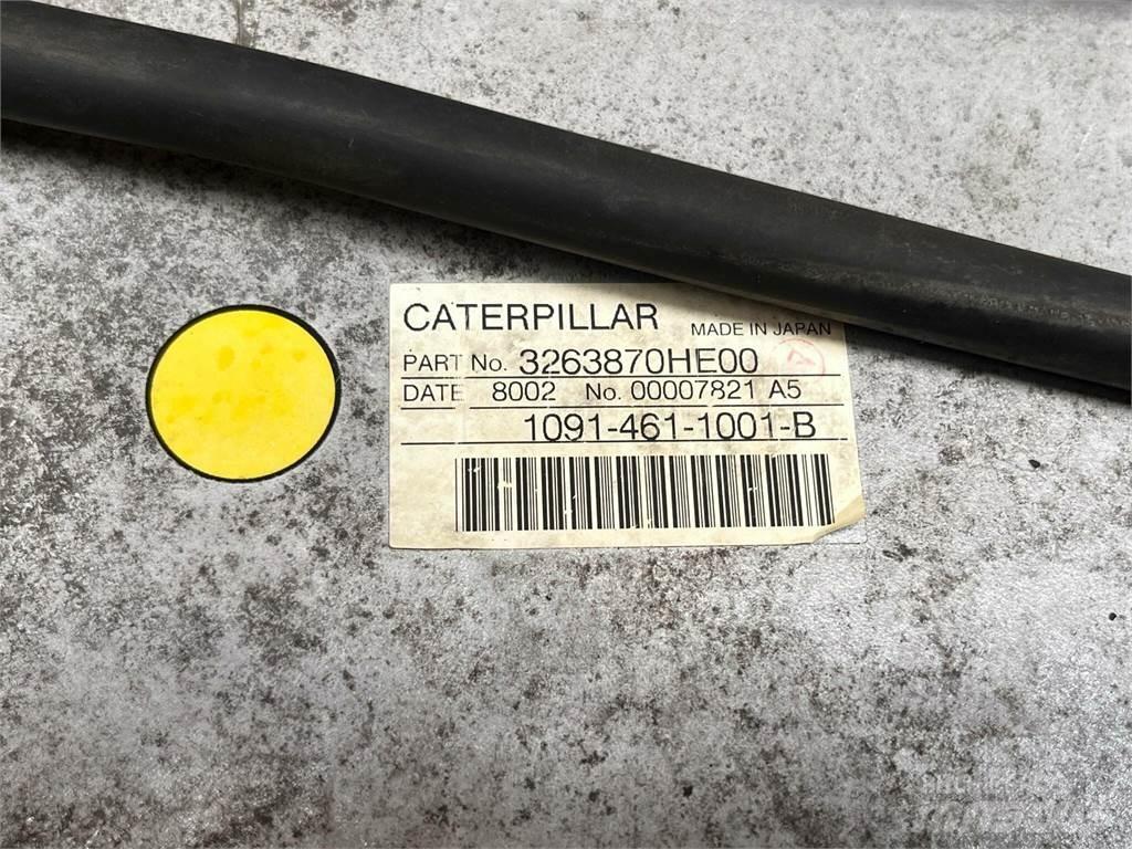 CAT 323D køler Motorji