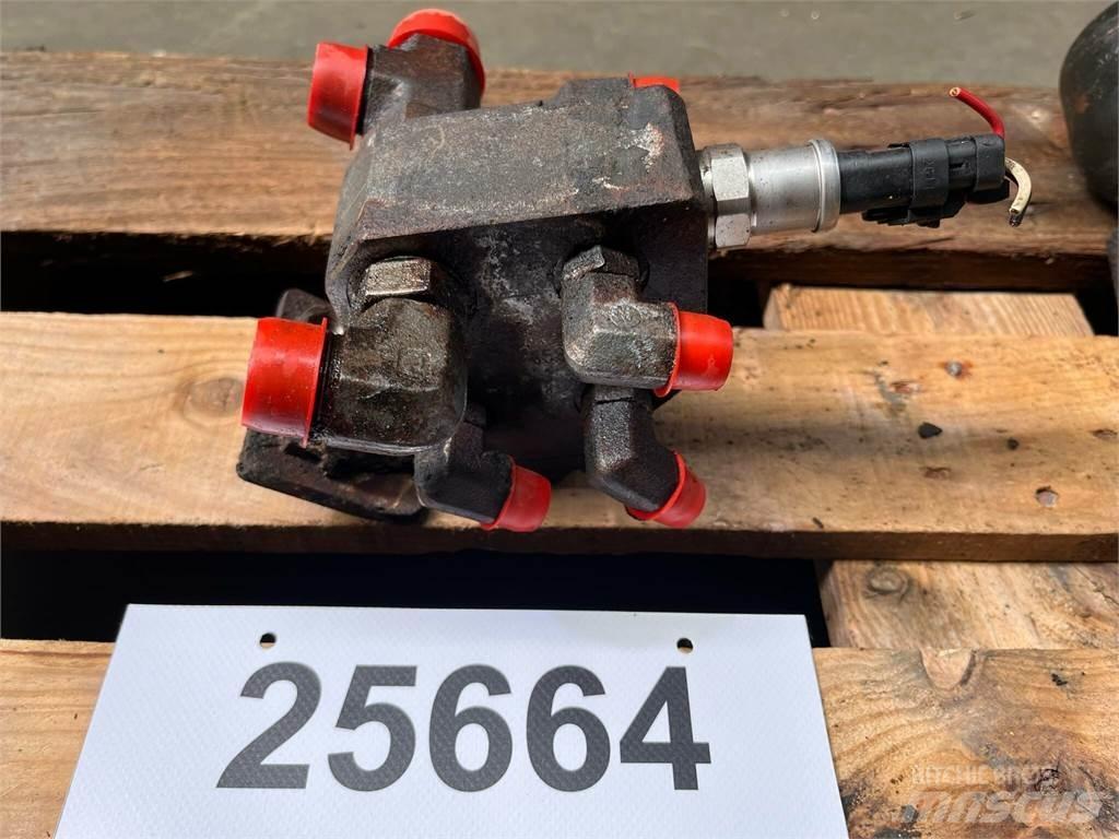 CAT 323D ventil Hidravlika