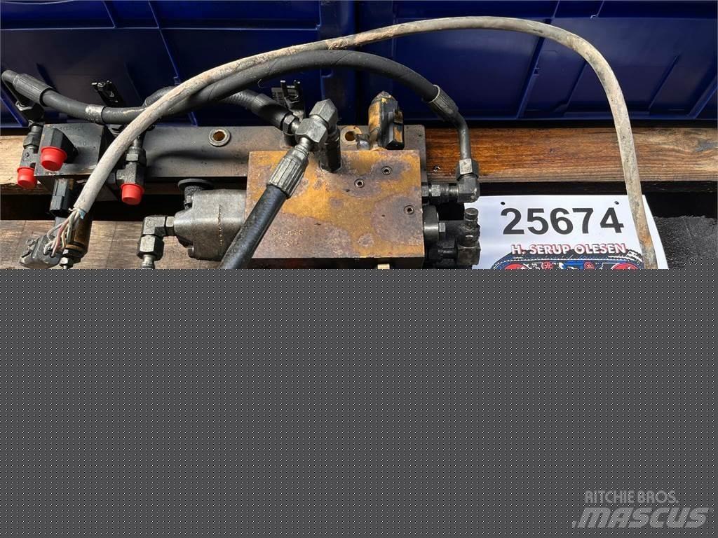 CAT 323D ventilgruppe-CON Hidravlika