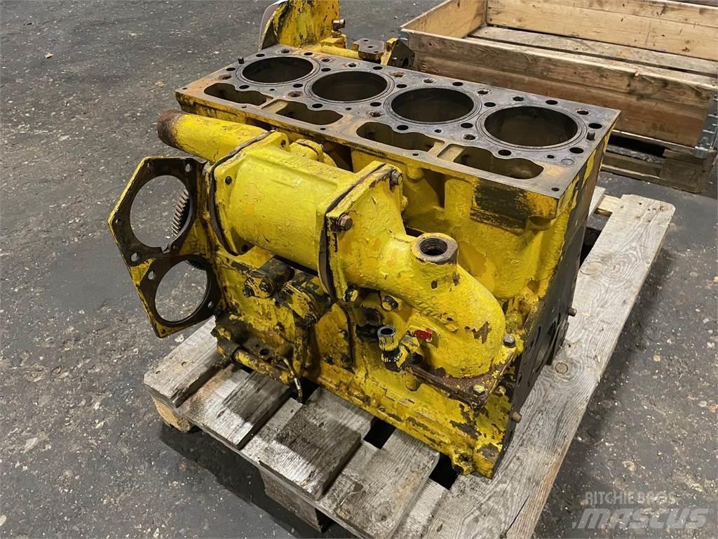 CAT 3304 motorblok Motorji