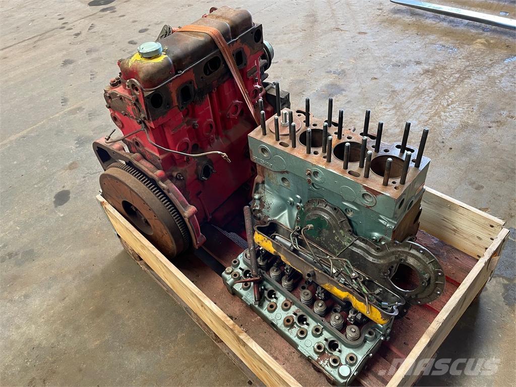  Dele ex. Perkins 4.236 Motorji