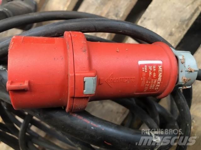 Demag el-talje type PK2N-F Rezervni deli in oprema za dvigala