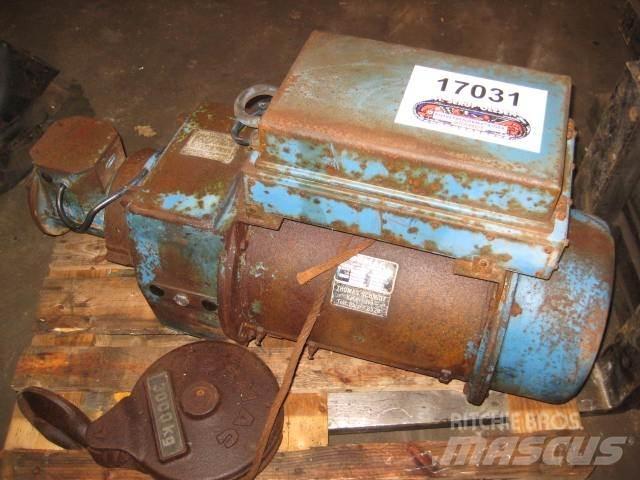 Demag spil 3 ton Tovorna dvigala, vitli in dvigala za material