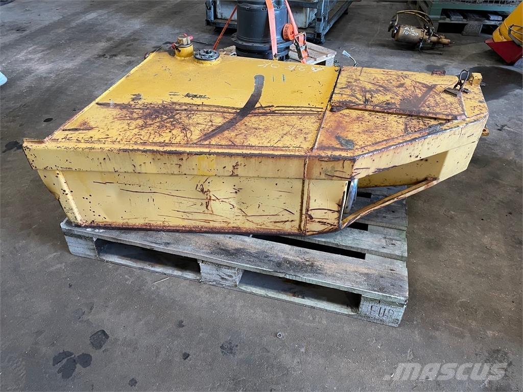  Dieseltank ex. Volvo A25 Drugi deli