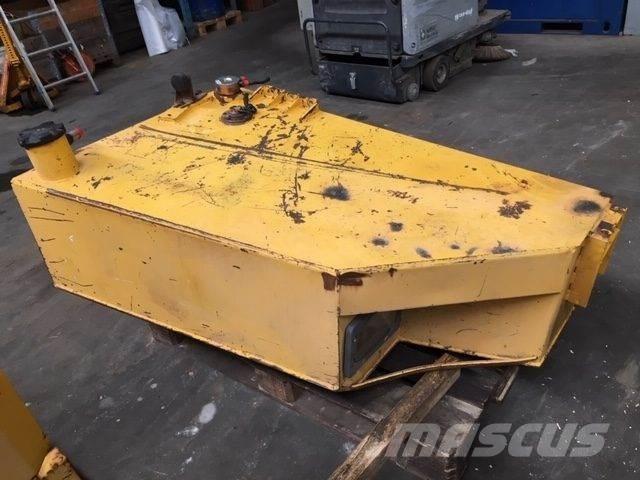  Dieseltank ex. Volvo A30 Drugi deli