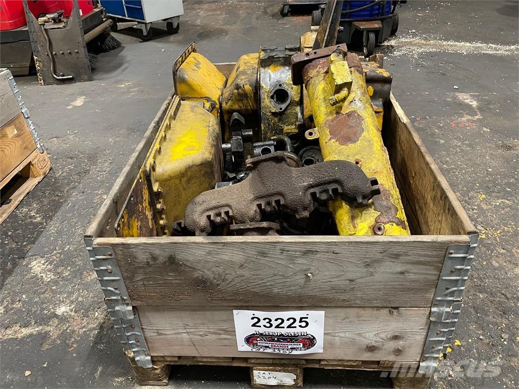  Diverse dele ex. Cat 3304 Motorji