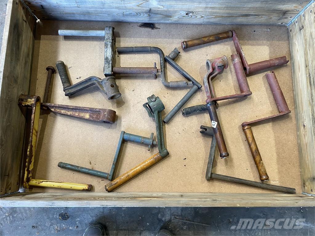  Diverse Starthåndsving Motorji