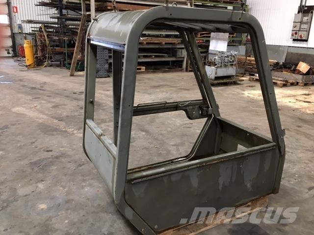  Førerhus ex. Manitou MT430 Drugi deli