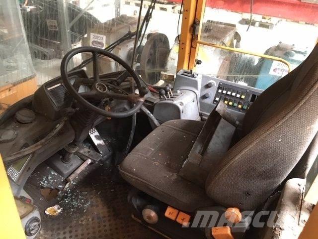  Førerhus ex. Volvo L180C Drugi deli