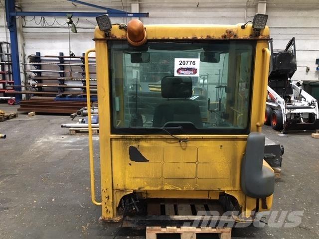  Førerhus ex. Volvo L180E Drugi deli
