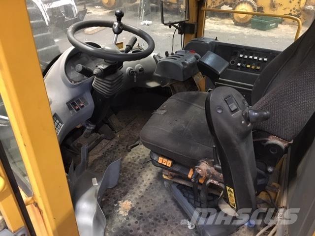  Førerhus ex. Volvo L180E Drugi deli
