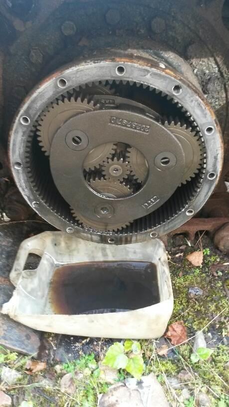 Hitachi EX120-S Køregear Menjalnik