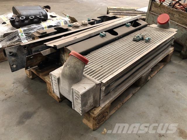 Intercooler ex. Volvo L180E Motorji