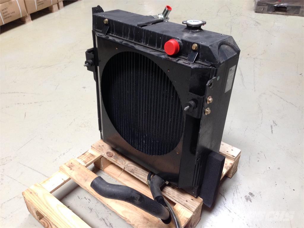  Køler ex Takeuchi TB145 Motorji
