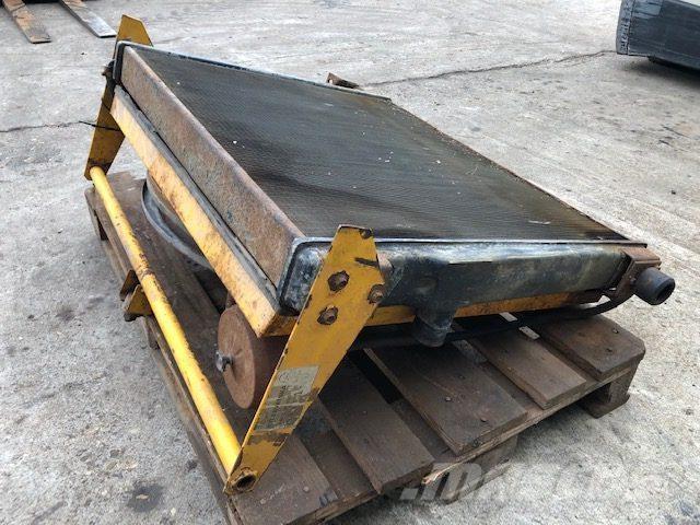  Køler ex. Volvo A20 Motorji