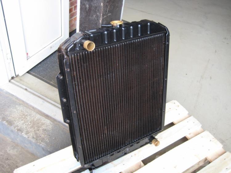  Køler, Hyundai R55-3 Motorji