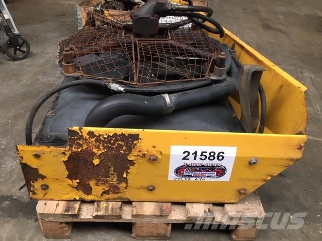  Køler, komplet ex. Volvo A30 Motorji