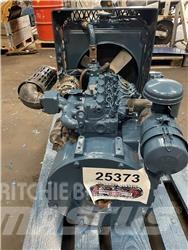 Kubota V800 motor - 4 cyl. Motorji