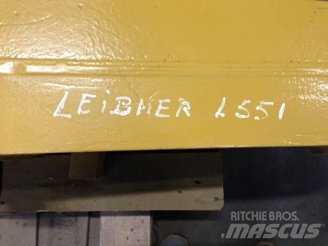 Liebherr L551 Link Arm Drugi deli
