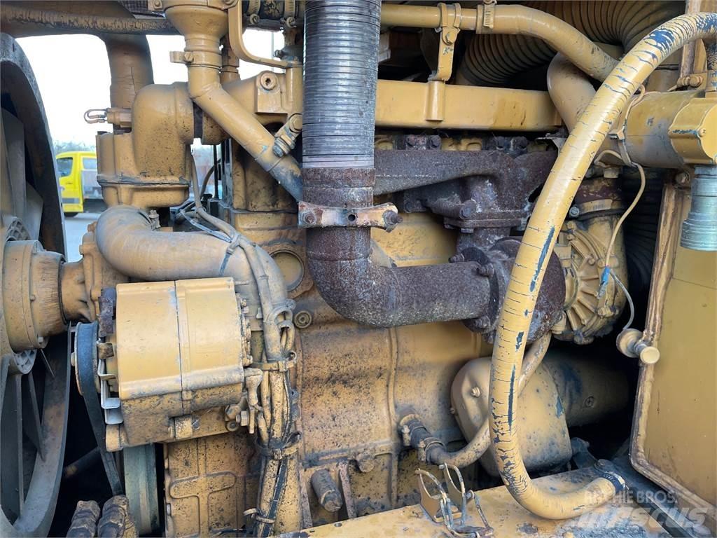 Liebherr LR621B til ophug Buldožerji goseničarji