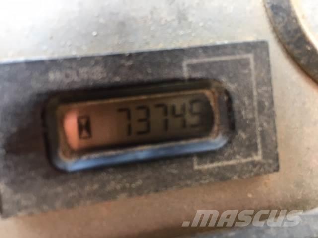 Liebherr R312 til ophug Bagri goseničarji