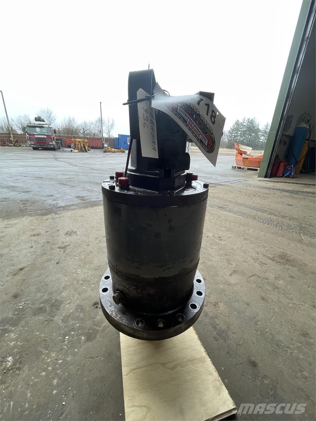 Liebherr R936NLC Krøjegear Menjalnik