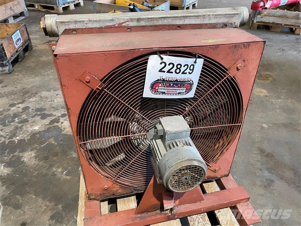  Oliekøler med el-blæser Motorji