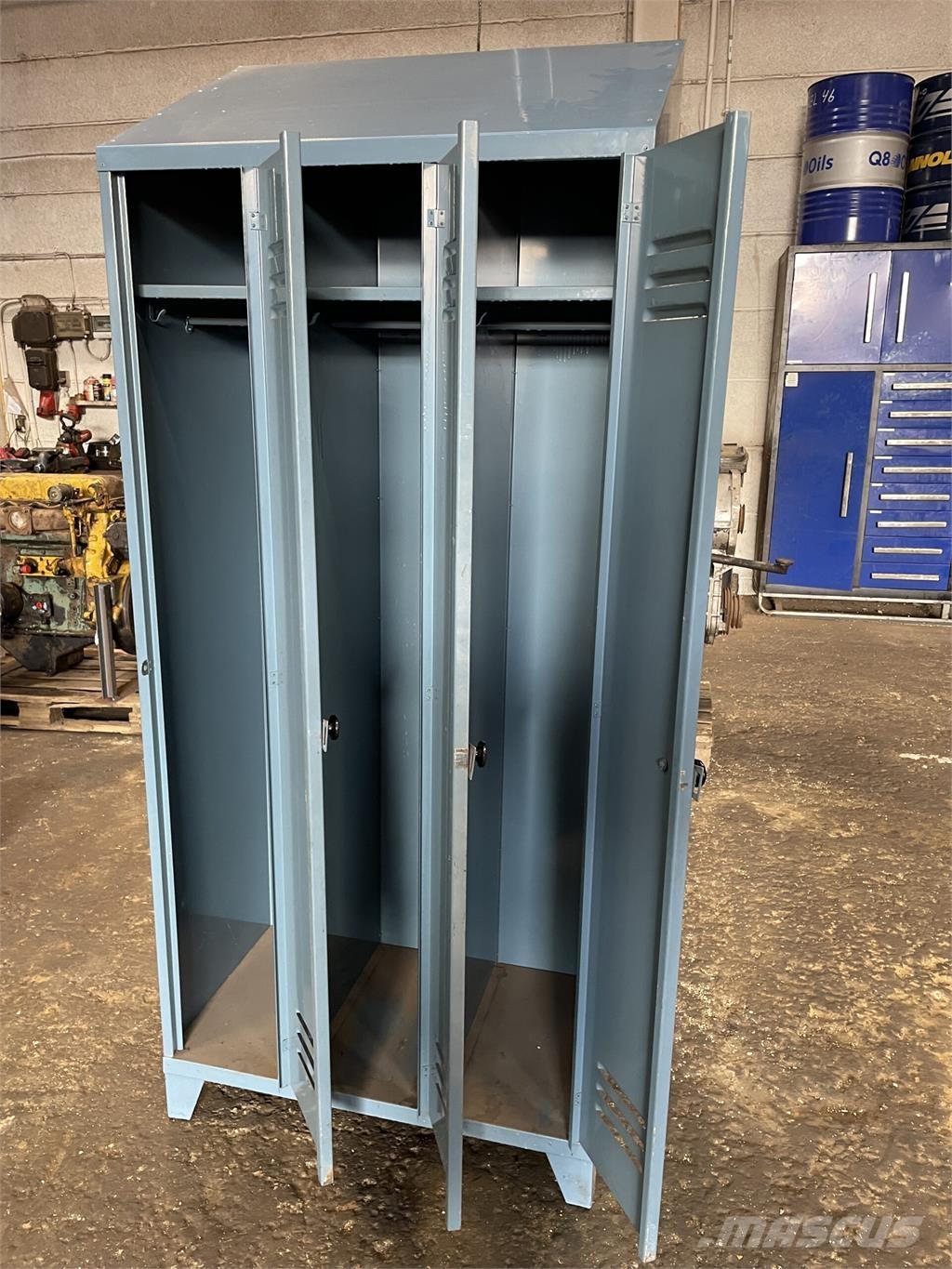  Omklædningsskab, 3 rum Drugi deli