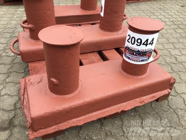  Pullert - 1 stk. Gradbeništvo - drugo