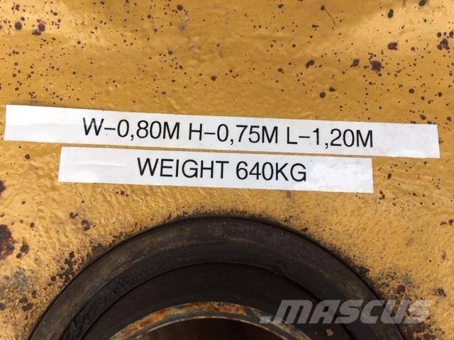  Rammeled ex. Cat 735 Dumper Drugi deli