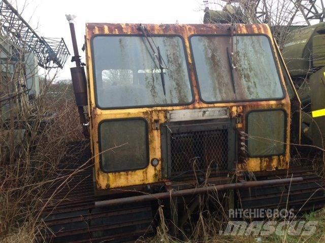  Skidozer 252 Buldožerji goseničarji