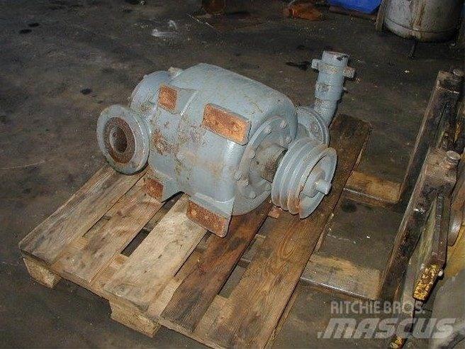  Svanehøj pumpe no. 4060 Vodne črpalke