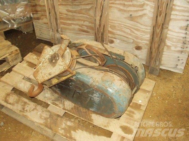 Thrige traverskran 500 kg Rabljeni žerjavi za vsak teren
