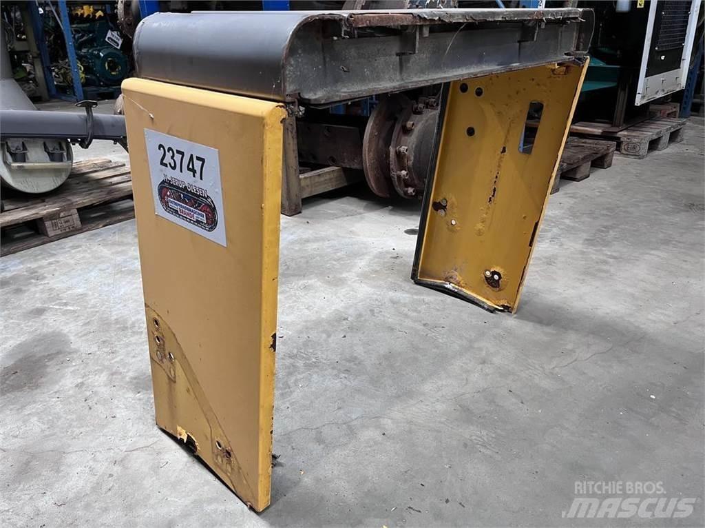  Top - & sideplade, Volvo L90E Drugi deli
