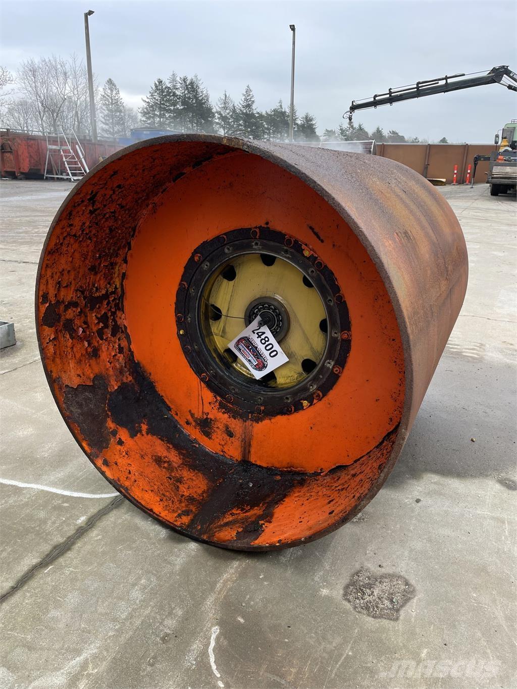  Trommel ex. Dynapac CC232 Dvojni valjarji