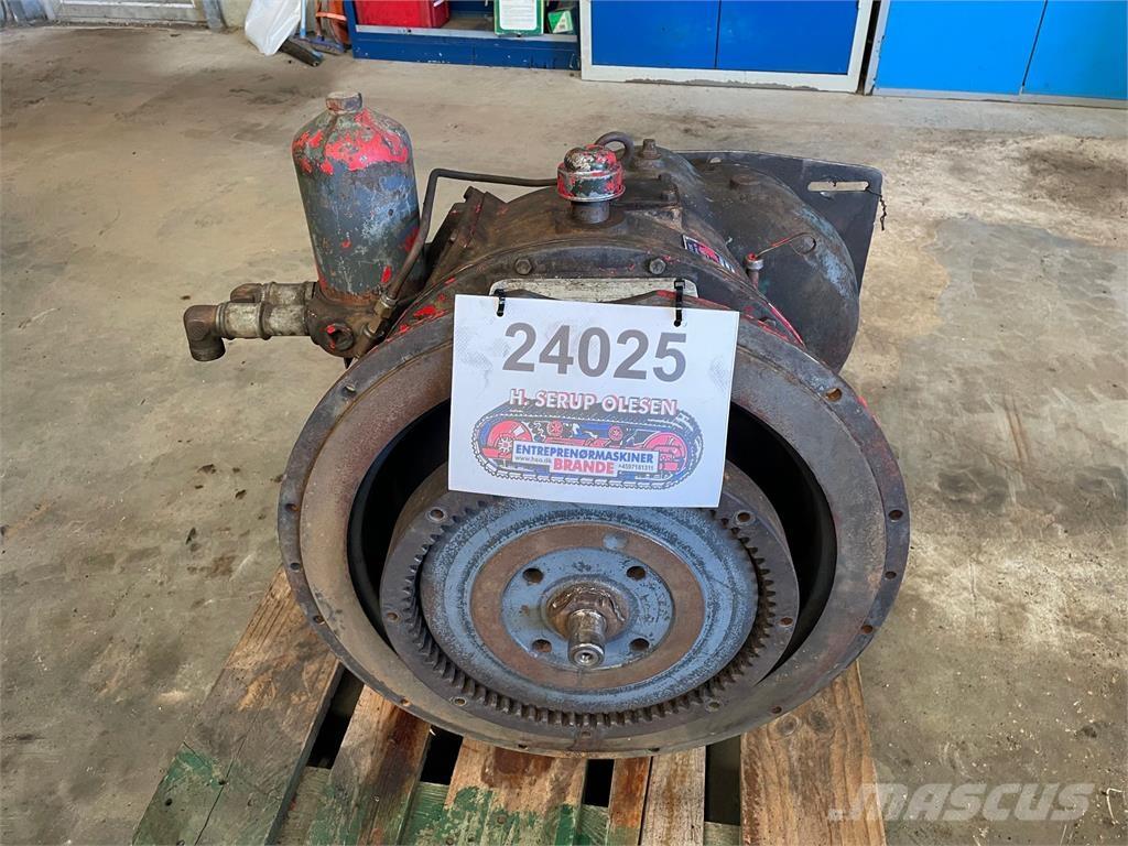  Twin Disc Model 6-C-1502-1 Menjalnik