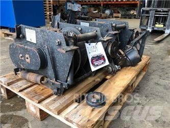 VEB spil - 2,5 T - 2 stk. Tovorna dvigala, vitli in dvigala za material