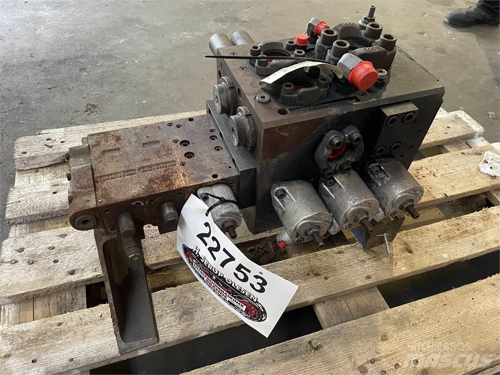  Ventilblok ex. Volvo EW160D Hidravlika