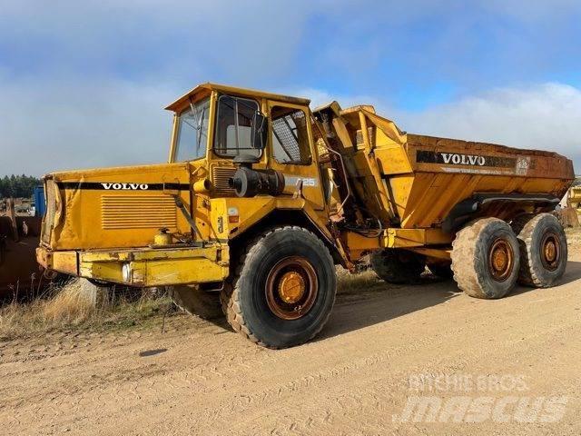 Volvo A25 dumper til ophug Ne cestni demperji