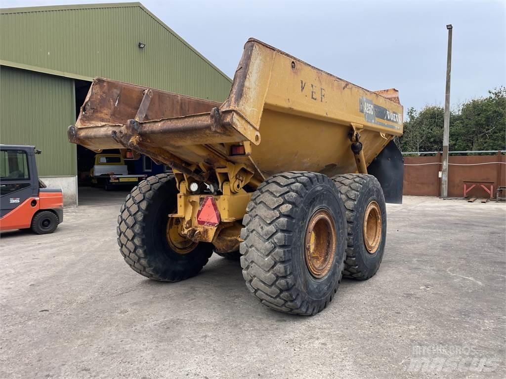 Volvo A25C dumpervogn 6x6 Ne cestni demperji