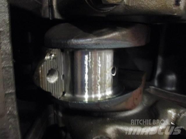 Volvo D100 short blok Motorji