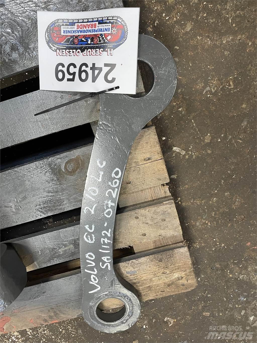 Volvo EC210 LC Link Arm Drugi deli