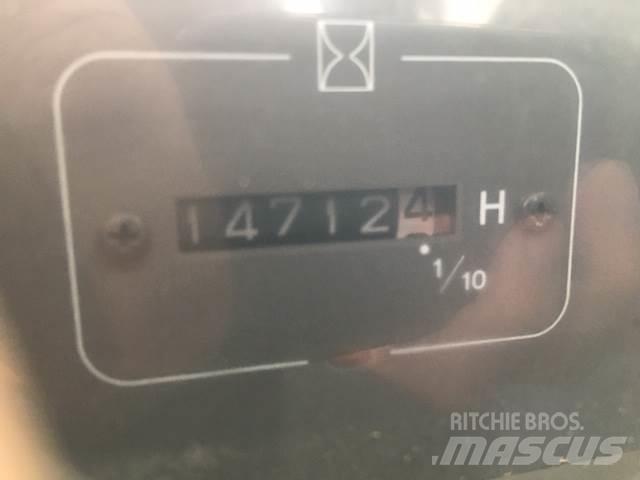Volvo EC240LC til ophug Bagri goseničarji