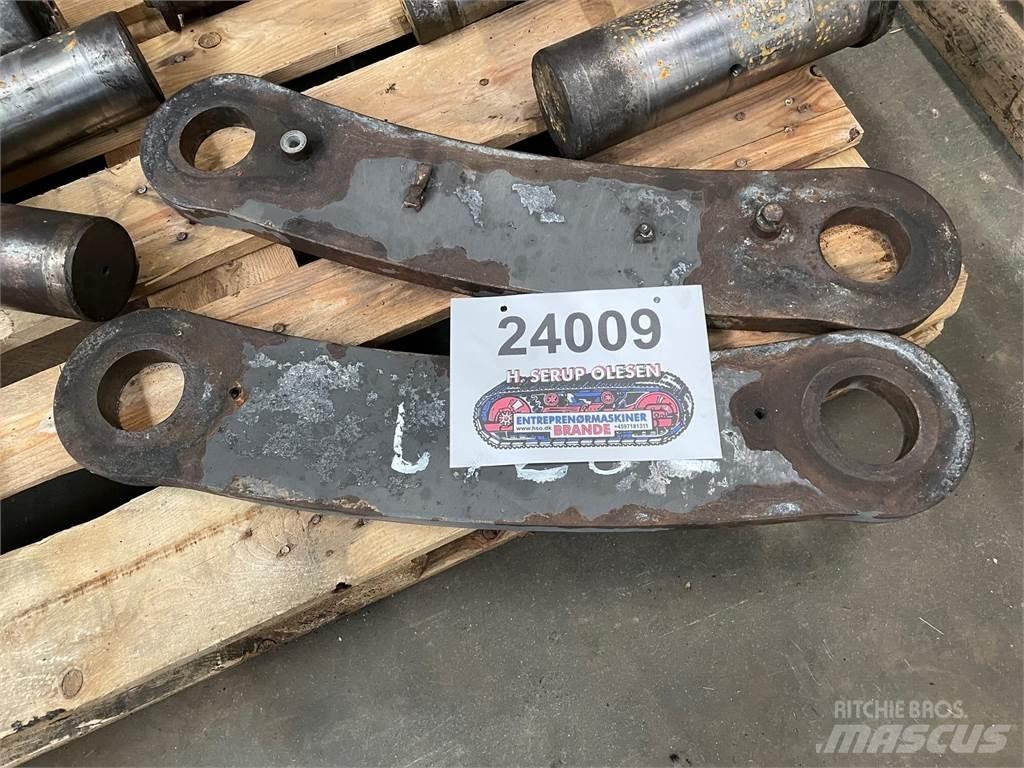 Volvo L120E Link Arm Drugi deli