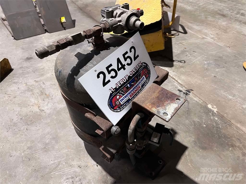 Volvo L120F lufttank Drugi deli