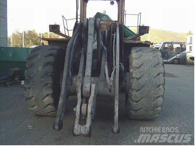 Volvo L220E til ophug Kolesni nakladalci