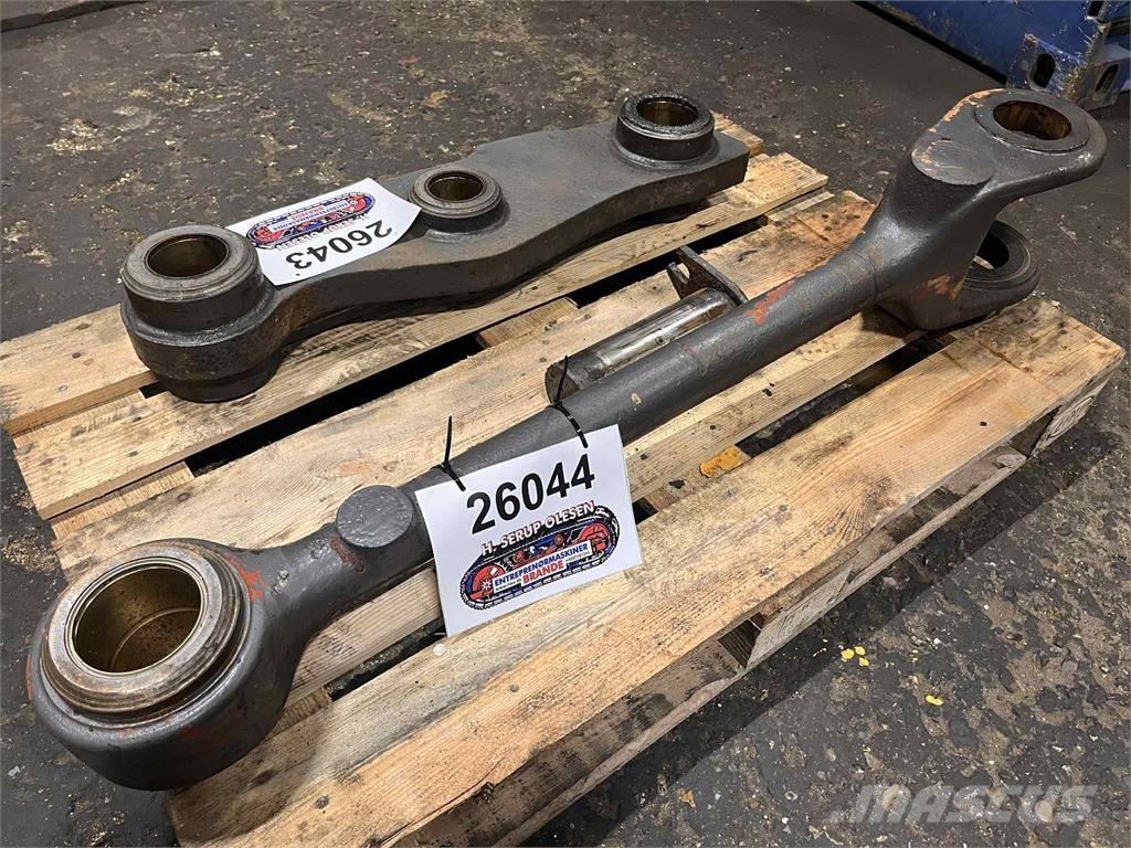 Volvo L90C link Drugi deli