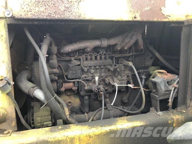 Volvo LM1240 til ophug Kolesni nakladalci